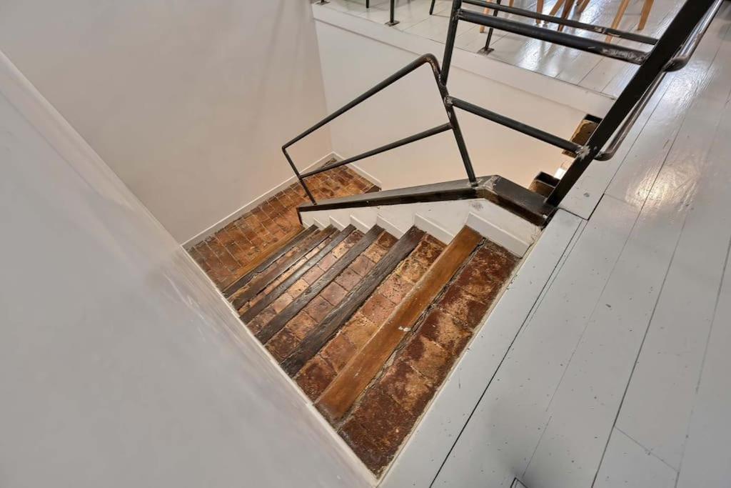 Apartamento La Bulle - Parking Gratuit En Souterrain - 2 Mins Du Palais Des Papes - Clim Ac - Wifi Aviñón Exterior foto