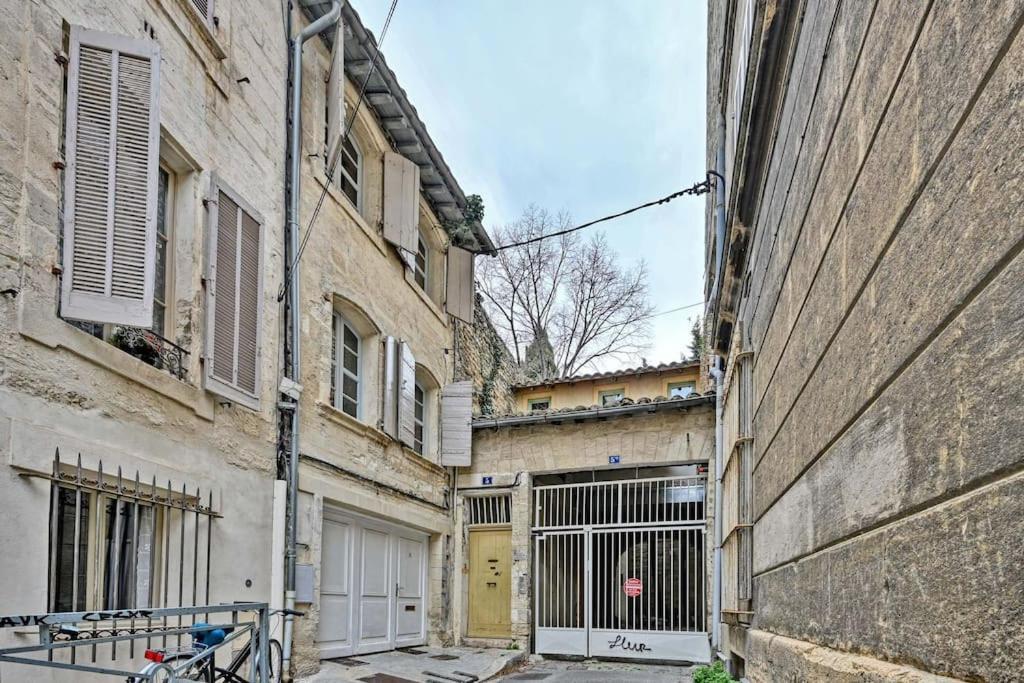 Apartamento La Bulle - Parking Gratuit En Souterrain - 2 Mins Du Palais Des Papes - Clim Ac - Wifi Aviñón Exterior foto