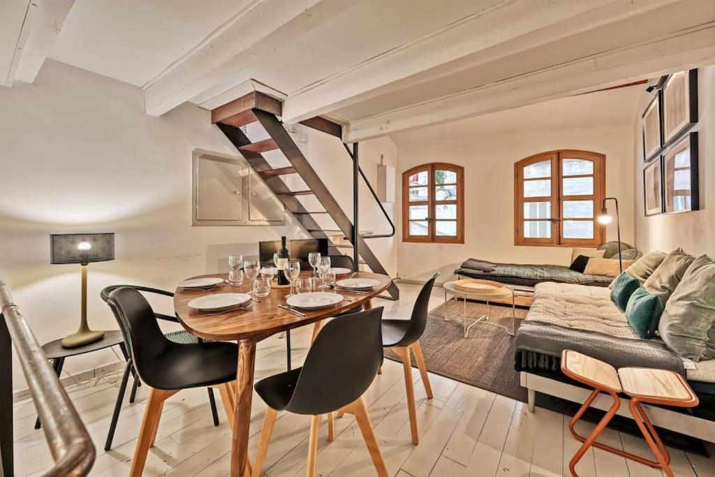 Apartamento La Bulle - Parking Gratuit En Souterrain - 2 Mins Du Palais Des Papes - Clim Ac - Wifi Aviñón Exterior foto