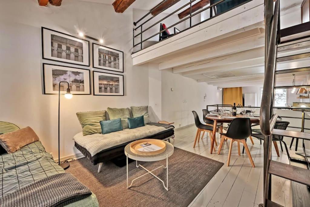 Apartamento La Bulle - Parking Gratuit En Souterrain - 2 Mins Du Palais Des Papes - Clim Ac - Wifi Aviñón Exterior foto
